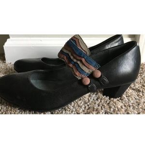 Camper Leather Black Mary Jane Heels Sz 37